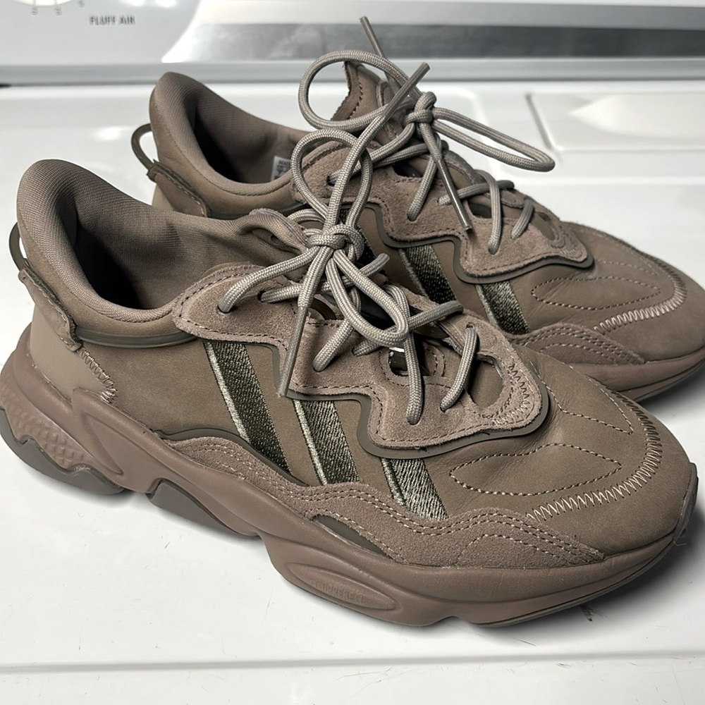 Women’s Ozweego Adidas